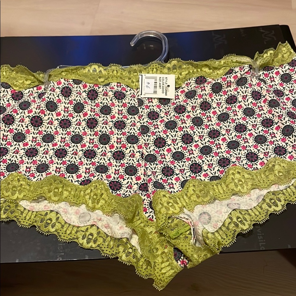 Floral Lace Trim Women's Intimates